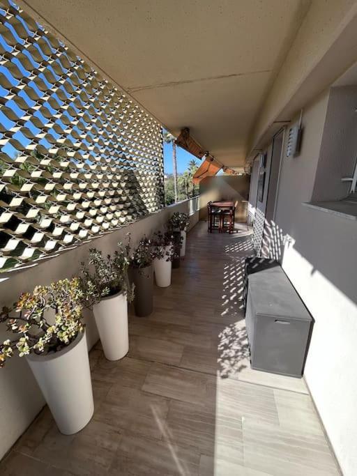 Appartement Avec Terrasse, Vue Jardin Et Piscine 앙티브 외부 사진